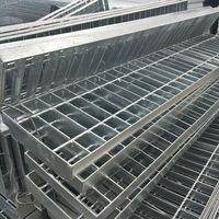 Caniveau de drainage industriel extérieur anti-corrosion en acier galvanisé avec grille de protection en alliage durable