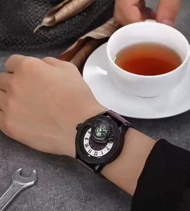 Reloj Inteligente de Cuarzo para Hombre Oulm 3880 Negro, Marca de Primera Calidad, Precio al por Mayor, Correa de Cuero, Brújula, Reloj de Pulsera Casual y Moderno - Product Image 4