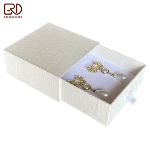 ROGOOD Scatola Portagioie in <span class=keywords><strong>Carta</strong></span> Goffrata Bianco Puro con Nastro, Apertura Delicata per Conservare i Tuoi Tesori P2234 - Product Image 3