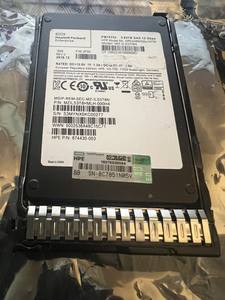874430-002 1.92TB 2.5 inci TLC 12 Gb/s SAS Solid State Drive - Product Image 3