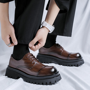 Chaussures derby rétro populaires pour hommes, en cuir. Style haut de gamme avec un look élégant. Chaussures en cuir de style académique britannique. - Product Image 6