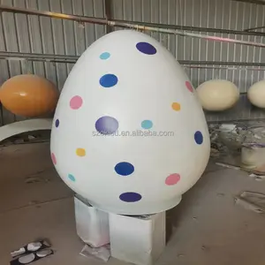 Warna dan ukuran disesuaikan telur dapat disesuaikan dekorasi serat kaca resin patung telur Paskah