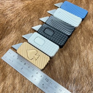 CNC 가공 경량 다용도 알루미늄 손잡이 OEM 박스 커터 휴대용 접이식 칼 (교체 가능한 SK5 블레이드 포함) - Product Image 5