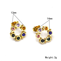 Boucles d'oreilles clous tendance en acier inoxydable plaqué or 18 carats, creuses, incrustées de strass couleur arc-en-ciel