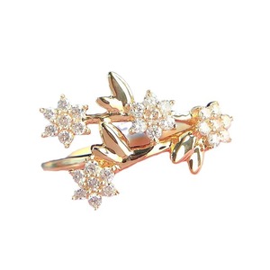 Anello di Fidanzamento Classico Floreale in Ottone per Donne, Gioiello Elegante Ispirato alle Piante per Dito Indice, Regalo di Moda - Product Image 1