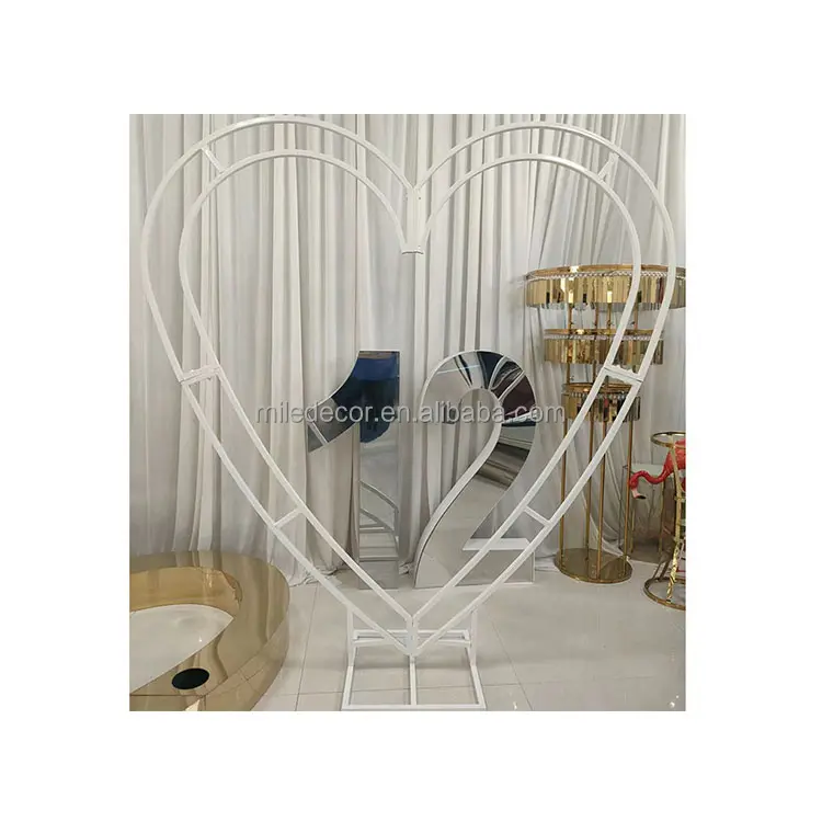 Factory Direct Price Wedding Backdrop Metal Heart Arch Heart Shape Backdrop For Event Decor
