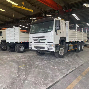 Howo Sinotuck 6x4 Used Fence <strong>Cargo</strong> <strong>Trucks</strong> 25Ton for Transporting Animals - Product Image 1