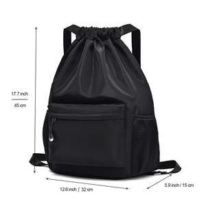 Sac de sport de voyage léger et imperméable avec logo personnalisé, sac à dos à cordon noir avec fermeture éclair et poches - Product Image 2