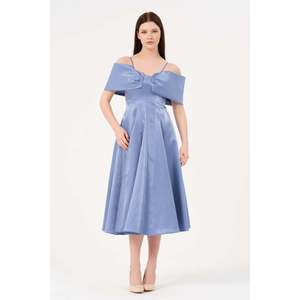 Jean en denim bleu indigo coupe droite taille mi-haute pour femme DANS, longueur complète, tailles 36-42, idéal pour un usage quotidien décontracté - Product Image 1