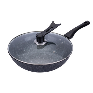<span class=keywords><strong>Wok</strong></span> antiadherente negro <span class=keywords><strong>de</strong></span> alta calidad con tapa <span class=keywords><strong>de</strong></span> <span class=keywords><strong>hierro</strong></span> <span class=keywords><strong>fundido</strong></span> al por mayor 30/32/34cm <span class=keywords><strong>precio</strong></span> <span class=keywords><strong>de</strong></span> fábrica <span class=keywords><strong>de</strong></span> inducción directa <span class=keywords><strong>de</strong></span> fábrica - Product Image 1
