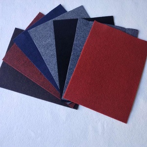 Kim Đấm Màu Đỏ Sọc Sọc Sọc Triển Lãm Sàn Thảm - Product Image 3