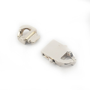 หัวเข็มขัดโลหะผสมสังกะสี เส้นผ่านศูนย์กลางภายใน 5 มม. สีเงิน ทนทานต่อการสึกหรอ สำหรับกระเป๋า เป้สะพายหลัง อุปกรณ์เสริมสายรัด - Product Image 2