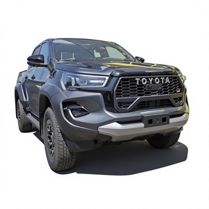 Toyota Pickup 2.5-3.0L Turbo Automatico Benzina Fari LED Pneumatici R18 Prodotto in Giappone Nuovo 5 Posti Interni Scuri - Product Image 1