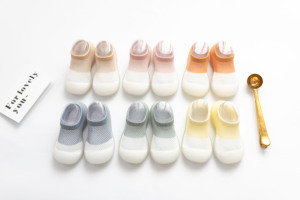 Очень мягкие детские кроссовки из полиэстеровой сетки с широким носком, унисекс, для мальчиков и девочек - Product Image 2