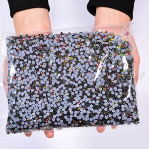 Muestras Gratis Oleeya, Cristales de Alta Calidad SS6-SS20, 14400 Piezas, Cristales de Vidrio al por Mayor, Cristales Hotfix para Vestidos de Novia y Prendas - Product Image 3