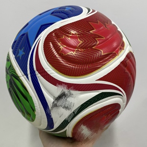 Ballon de football en cuir 2026, design personnalisé, ballon de football de haute qualité pour adultes pakistanais - Product Image 3