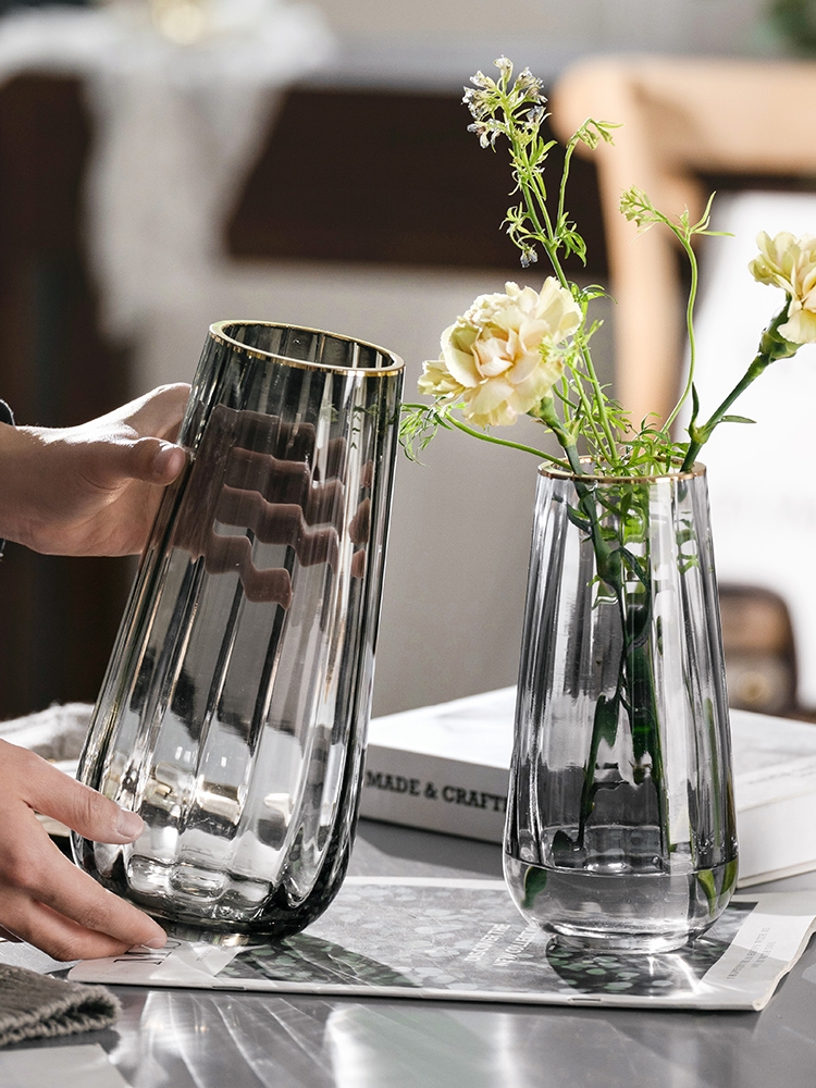 Factory Produced Wholesale Glass Luxury Vase Glass