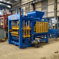 Système de fabrication de briques QT8-15 pour les entreprises de fabrication d'unités en béton, ciblées sur les projets de logement, de travaux routiers et commerciaux