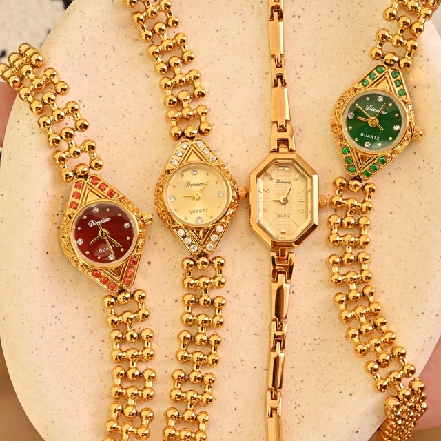 Gold Vintage Women's Watch Luxury Rhinestone Inlay Vintage Light Luxury