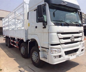 SINOTRUK 6X4 HOWO Valla Camión <span class=keywords><strong>de</strong></span> carga Transporte Ganado <span class=keywords><strong>Camiones</strong></span> <span class=keywords><strong>de</strong></span> carga para la venta - Product Image 2