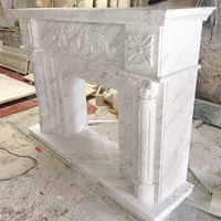 Cheminée chauffante en marbre blanc brillant de style jazz, avec détails en pierre sculptée à la main, style européen, pour villa intérieure classique et luxueuse