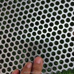 Lámina Metálica Perforada Decorativa Arquitectónica de Aluminio con Patrón de Trébol para Revestimiento de Fachadas de Edificios Interiores y Exteriores - Product Image 2