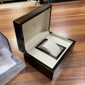 Caja de reloj de madera directa de fábrica con forro de cuero, caja de almacenamiento de relojes con 1 a 2 ranuras, logotipo personalizado, embalaje de lujo para relojes. - Product Image 1