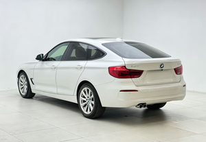 <span class=keywords><strong>BMW</strong></span> Gran Turismo <span class=keywords><strong>GT</strong></span> Sedan <span class=keywords><strong>320d</strong></span> Automático 2018, interior de cuero, 80.000 km de kilometraje, neumáticos R17, motor turbo. - Product Image 4