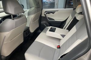 Usado para <span class=keywords><strong>RAV4</strong></span> <span class=keywords><strong>2020</strong></span> 2.0L CVT Tracción en las Cuatro Ruedas Edición Prestige Asientos de Cuero Techo Panorámico Cámara Trasera - Product Image 4