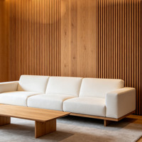 Panneaux muraux ignifuges en WPC SPC avec grain de bois PVC pour la décoration murale et les applications de divertissement