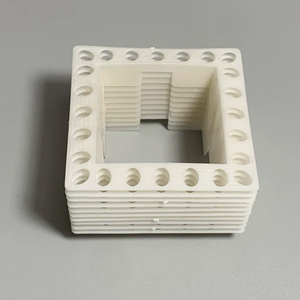 Protectores de Esquinas en Stock para Cajas Traseras de Interruptores y Enchufes de 86x86mm - Product Image 1
