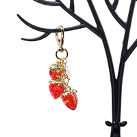 Porte-clés Pendentif Charme Sac et Voiture, Motif Fleur Rose Fraise Cadenas d'Amour, Accessoire de Mode Mignon, Idéal Cadeau