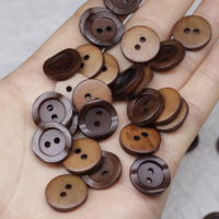 Kancing Tulang Sapi Asli 0.6 inci Bulat Pipih 2 Lubang Warna Coklat, Kancing Tulang Retro Dua Warna Custom untuk Kemeja dan Celana (Ready Stock)
