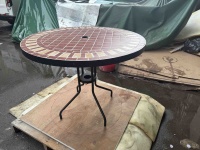 Table de salle à manger extérieure moderne en acier inoxydable de luxe, durable, résistante aux UV et à l'eau, pour cour, hôtel, villa, jardin