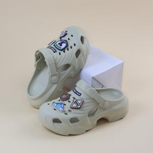 รองเท้าแตะส้นตึกสำหรับผู้หญิง Seyan สีดำ ไซส์ 35-45 กันลื่น ระบายอากาศได้ดี ปิดนิ้วเท้า ผลิตด้วยวิธีฉีดขึ้นรูป เหมาะสำหรับใส่ไปเที่ยวทะเลในช่วงฤดูร้อน - Product Image 2