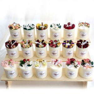 Candele Artigianali in Cera di Soia con Fiori Secchi, Decorative per Matrimoni e Capodanno, Ornamenti Regalo, Fragranza Romantica, Aromaterapia, Combustione Pulita - Product Image 3