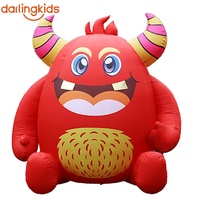 Monstre Gonflable Géant Dansant, Créature à 3 Yeux avec Chaussettes Rayées et Chapeau à Boule Rouge pour Fêtes d'Enfants, Événements en Centre Commercial, Cabines Photo