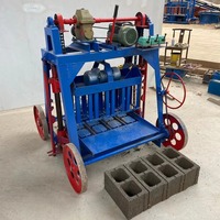 Machine de fabrication de briques autobloquantes portables pour la production de blocs de pavage creux en ciment