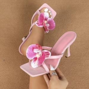 Nouvelles sandales à talons hauts à bout carré, style chic et sexy, inspirées de la mode française, pour le commerce international, modèle 2025, conception en une seule étape - Product Image 1