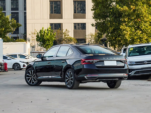 Nuova <span class=keywords><strong>Skoda</strong></span> <span class=keywords><strong>Superb</strong></span> TSI280 DSG Edizione Premium, <span class=keywords><strong>Berlina</strong></span> a Benzina Turbo, 5 Porte, 5 Posti, Emissioni Let Aiu Uve un Luiu I E, LED - Product Image 4
