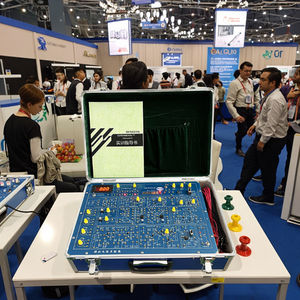 Tecnología electrónica Placa <span class=keywords><strong>de</strong></span> circuito eléctrico básico Ingeniería eléctrica Caja <span class=keywords><strong>de</strong></span> experimentos <span class=keywords><strong>de</strong></span> circuito analógico Entrenador <span class=keywords><strong>de</strong></span> circuito analógico - Product Image 1