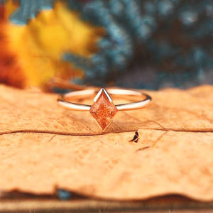 Anillo de Plata de Ley 925 con Piedra Solar para Hombre, Anillo de Piedra Preciosa Vintage con Baño de Rodio para Bodas, Calidad Garantizada - Product Image 5