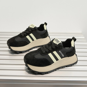 Chaussures de sport haut de gamme personnalisées avec logo, chaussures de sport d'extérieur pour femmes de haute qualité, chaussures de sport décontractées simples et personnalisables - Product Image 5
