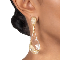 Boucles d'oreilles longues en forme de larme irrégulière en résine de cristal transparent plaqué or chunk artistique pour femmes