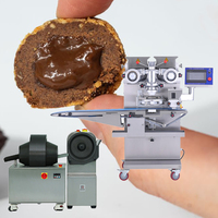 Machine à encruster et former des boules énergétiques au chocolat, machine à fabriquer des boules fourrées aux dattes, machine à fabriquer des boules protéinées à la noix de coco, prix usine