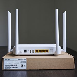Nuevo ZC-521X6D XPON ONU ONT de Doble Banda AX3000 WiFi6 con 4 Puertos GE, 2 USB, 1 POTS Opcional y 4 Antenas - Equipo de Red - Product Image 1