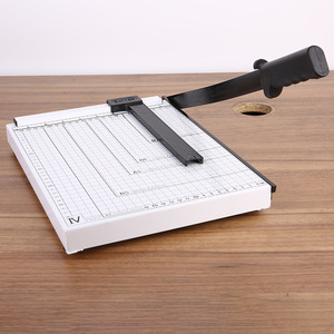 Papelería de oficina escolar Buena calidad Seguridad Fácil corte Manual Cortador de papel de tamaño A4 - Product Image 3