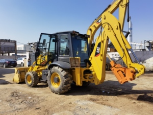 ใช้สำหรับรถตักตีนตะขาบ CAT 420F รถแบคโฮพร้อมการรับประกัน 1 ปี เครื่องยนต์ดีเซล รถขุดอเนกประสงค์ - Product Image 5