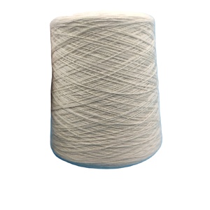 เส้นด้ายขนสัตว์ที่ให้ความนุ่มนวลที่คุณสัมผัสได้ หรูหราที่คุณมองเห็นได้ - Product Image 1