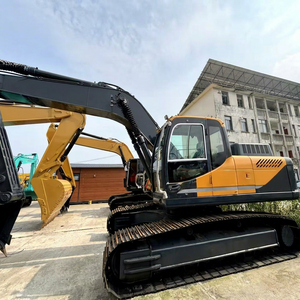 Excavatrice hydraulique Hyundai 300LC-9S d'occasion à haute efficacité avec cabine confortable pour les travaux d'infrastructure et de construction routière à grande échelle - Product Image 1